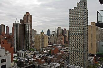 Yorkville, Manhattan — Wikipedia