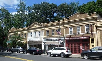 Douglaston–Little Neck, Queens — Wikipedia